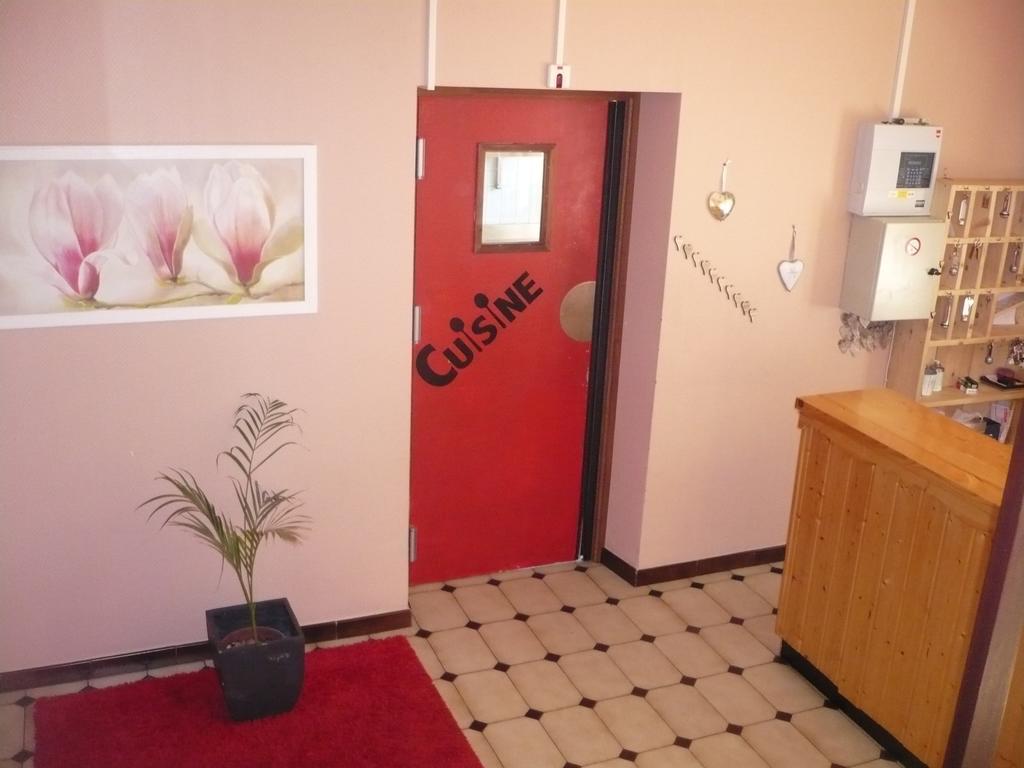 Hotel Bon Accueil Oyonnax Luaran gambar