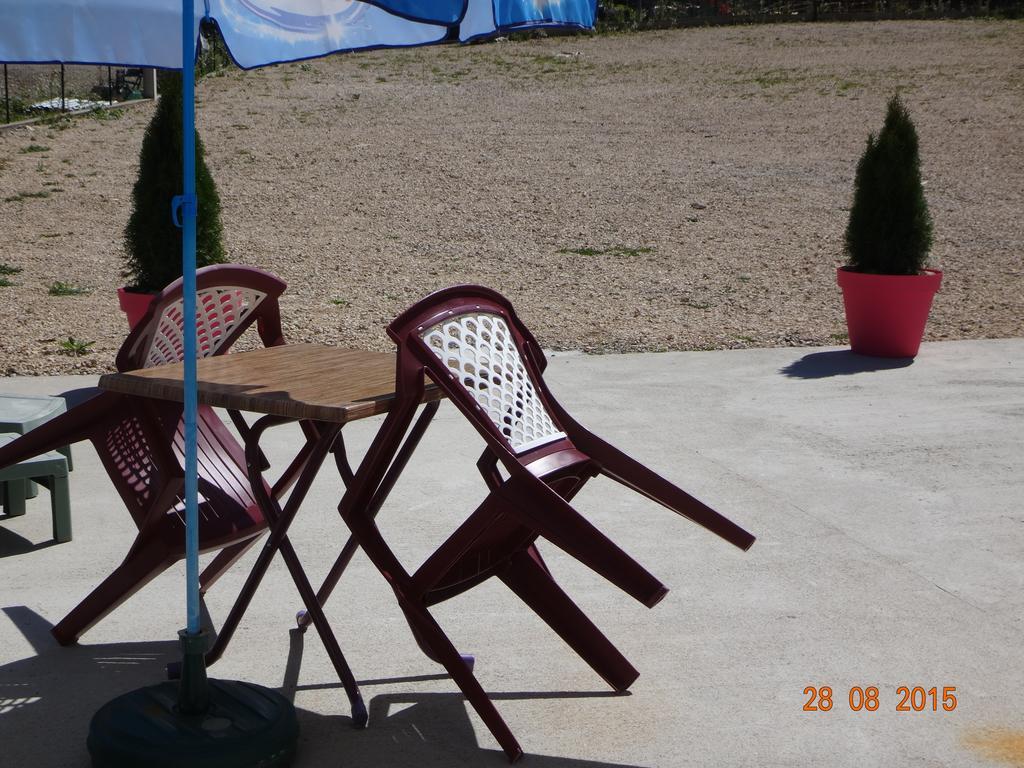 Hotel Bon Accueil Oyonnax Bilik gambar