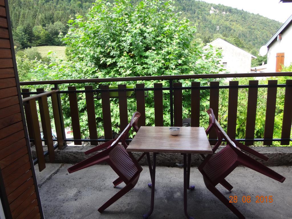 Hotel Bon Accueil Oyonnax Bilik gambar