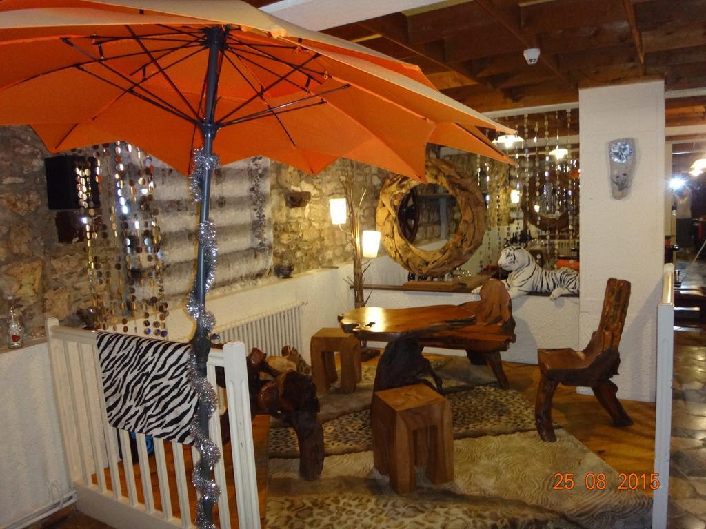 Hotel Bon Accueil Oyonnax Luaran gambar