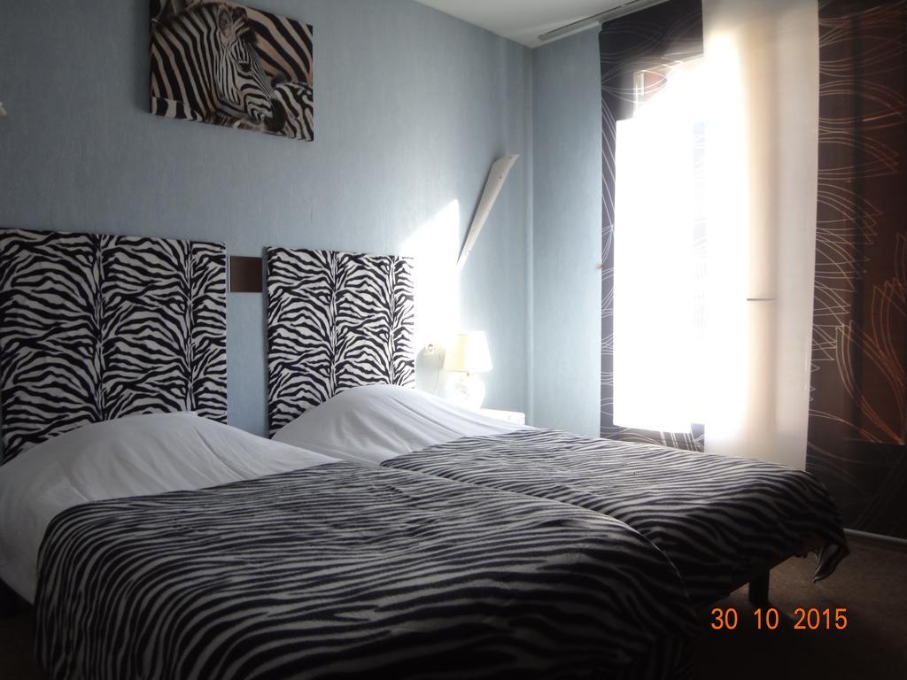 Hotel Bon Accueil Oyonnax Bilik gambar