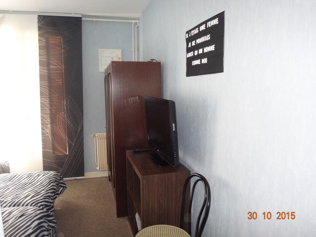 Hotel Bon Accueil Oyonnax Bilik gambar